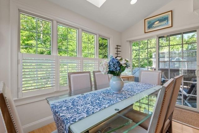 72 Gold Leaf Ln 72, Mashpee, MA 02649