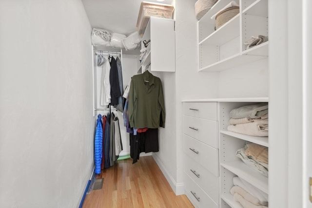 72 Gold Leaf Ln 72, Mashpee, MA 02649
