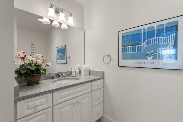 72 Gold Leaf Ln 72, Mashpee, MA 02649
