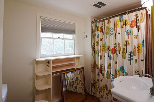 4039 Wyne Street, Houston, TX 77017