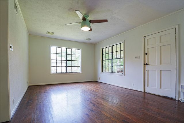 4039 Wyne Street, Houston, TX 77017
