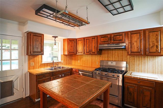 4039 Wyne Street, Houston, TX 77017