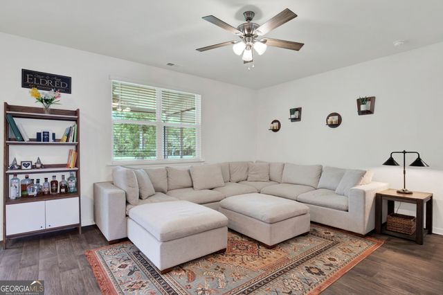 381 Hogan Drive, Richmond Hill, GA 31324