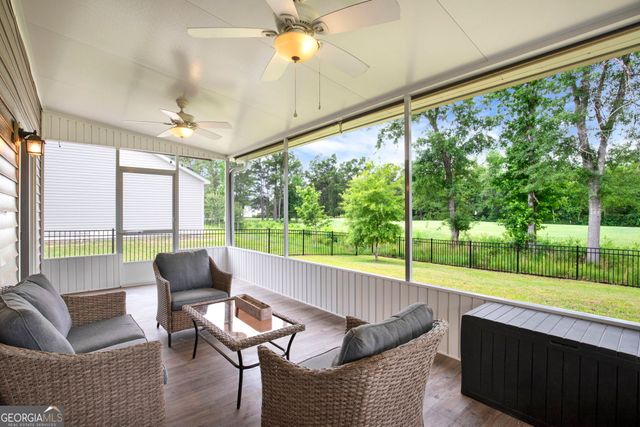 381 Hogan Drive, Richmond Hill, GA 31324