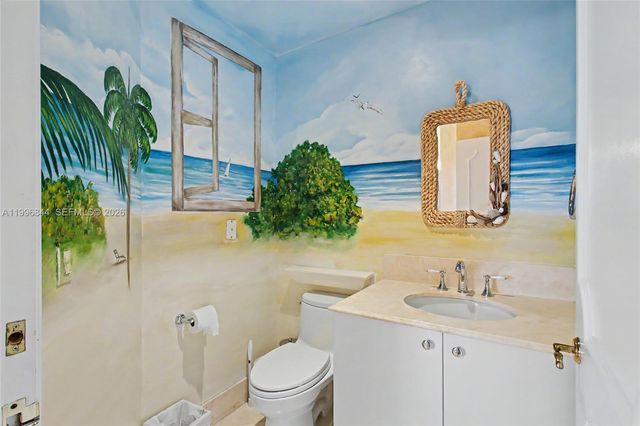 60 Edgewater Dr 3G, Coral Gables, FL 33133