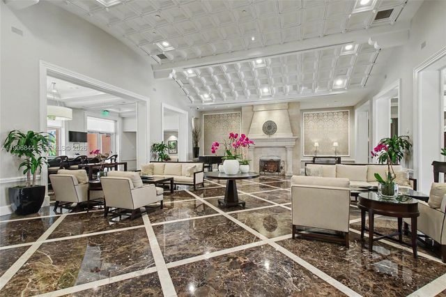 60 Edgewater Dr 3G, Coral Gables, FL 33133