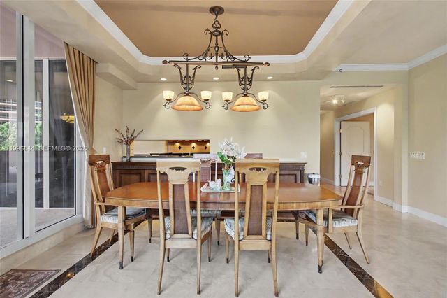 60 Edgewater Dr 3G, Coral Gables, FL 33133