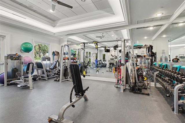 60 Edgewater Dr 3G, Coral Gables, FL 33133