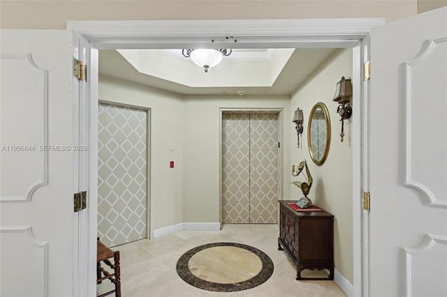 60 Edgewater Dr 3G, Coral Gables, FL 33133
