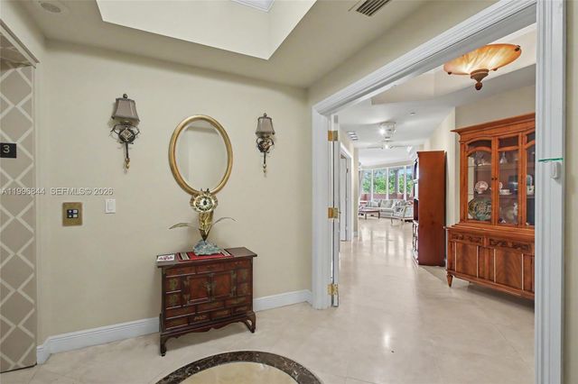 60 Edgewater Dr 3G, Coral Gables, FL 33133
