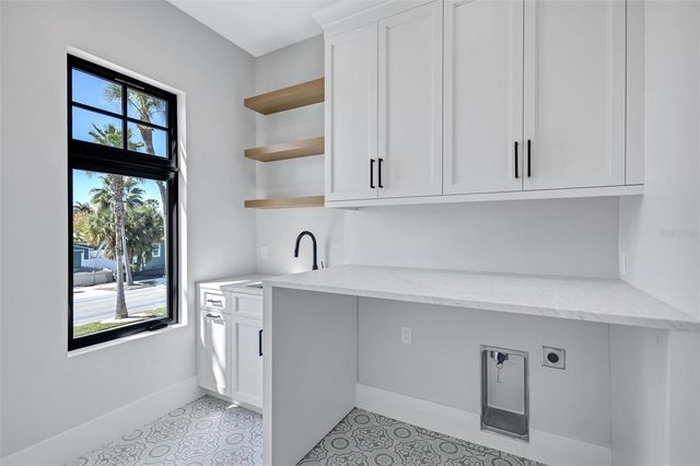 3105 PASS A GRILLE WAY, St Pete Beach, FL 33706