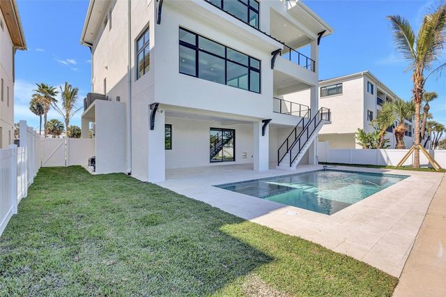 3105 PASS A GRILLE WAY, St Pete Beach, FL 33706