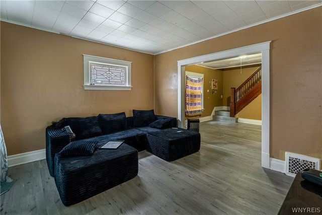 1952 Whitney Avenue, Niagara Falls, NY 14301