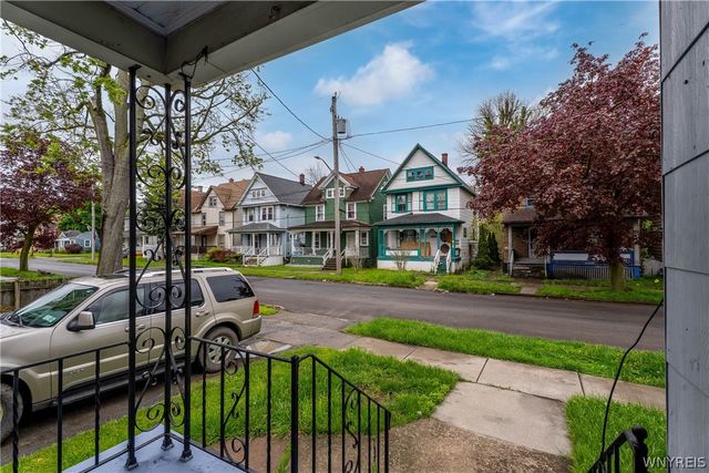 1952 Whitney Avenue, Niagara Falls, NY 14301