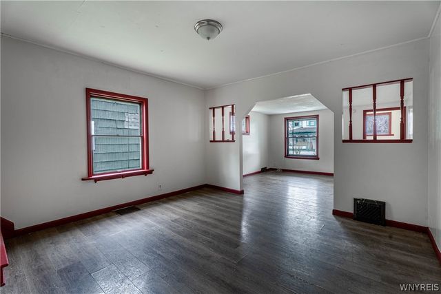 1952 Whitney Avenue, Niagara Falls, NY 14301