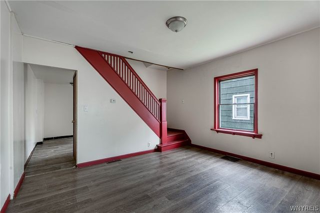 1952 Whitney Avenue, Niagara Falls, NY 14301