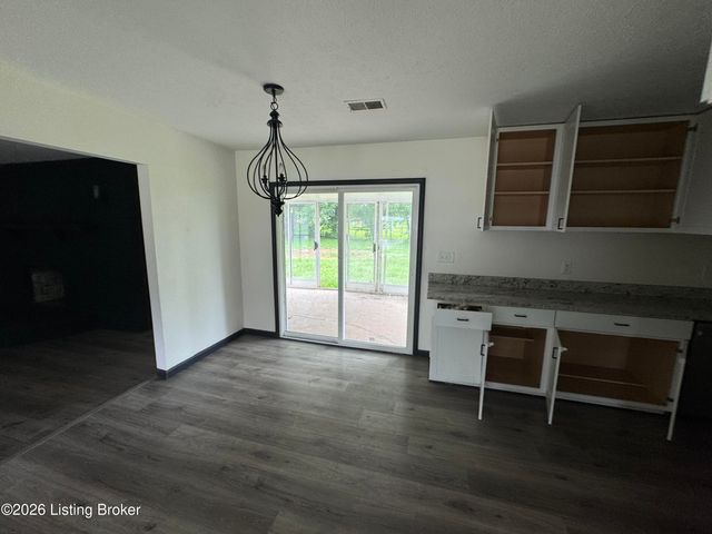 752 Pearman Ave, Radcliff, KY 40160