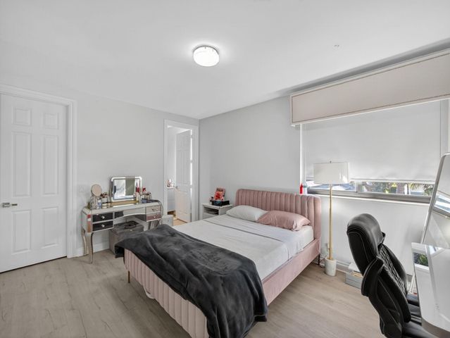 125 Pembroke Drive, Palm Beach Gardens, FL 33418