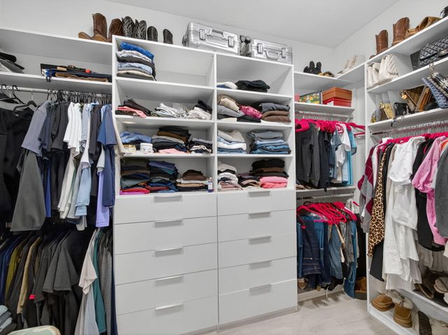 125 Pembroke Drive, Palm Beach Gardens, FL 33418