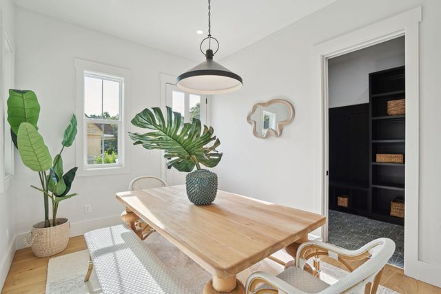 362 6th Avenue, Mount Pleasant, SC 29464