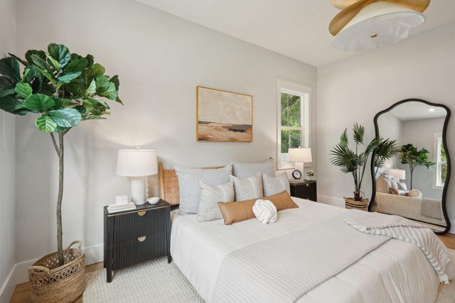 362 6th Avenue, Mount Pleasant, SC 29464