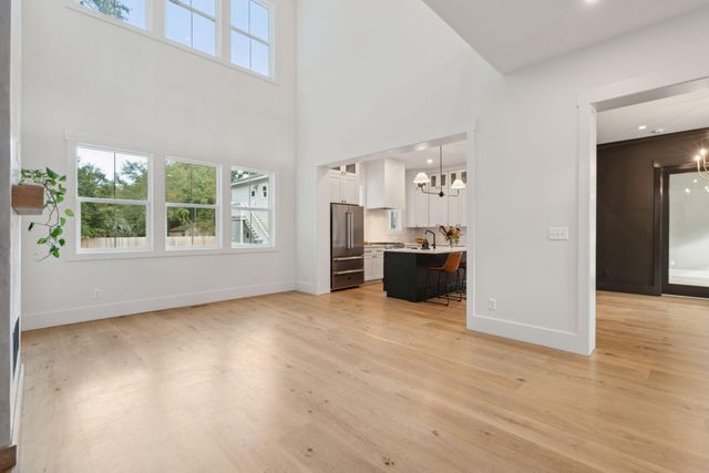 362 6th Avenue, Mount Pleasant, SC 29464