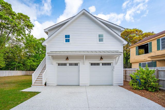 362 6th Avenue, Mount Pleasant, SC 29464