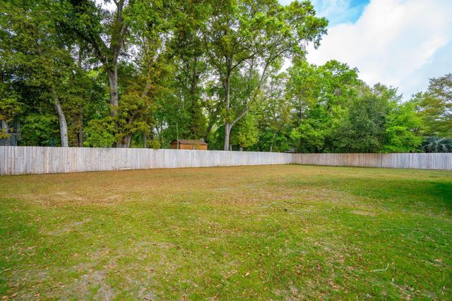 362 6th Avenue, Mount Pleasant, SC 29464