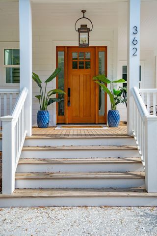 362 6th Avenue, Mount Pleasant, SC 29464