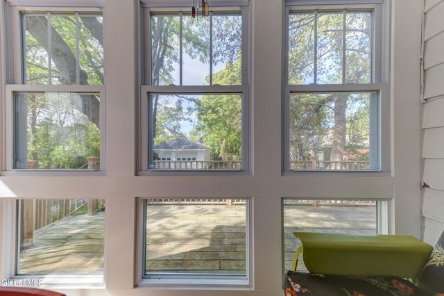 1053 Brierwood Boulevard, Schenectady, NY 12308