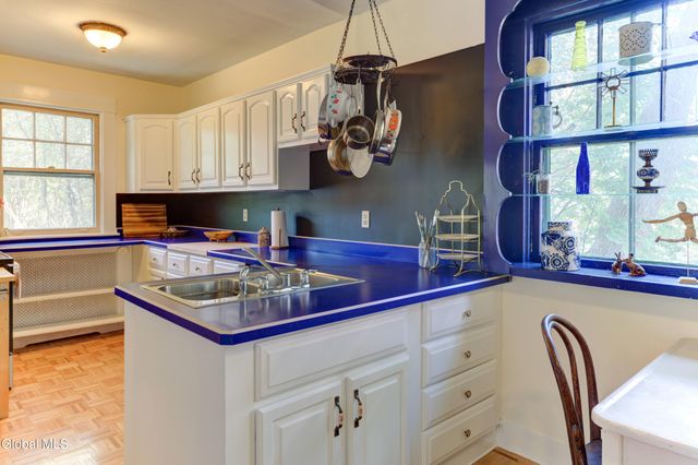 1053 Brierwood Boulevard, Schenectady, NY 12308