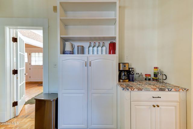 1053 Brierwood Boulevard, Schenectady, NY 12308