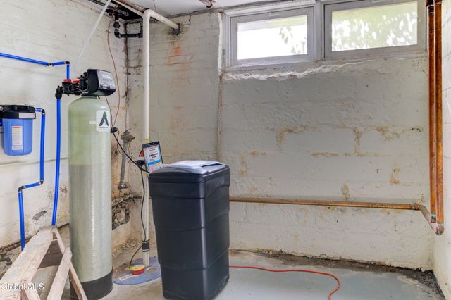 1053 Brierwood Boulevard, Schenectady, NY 12308