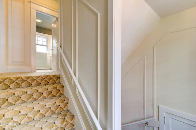 1053 Brierwood Boulevard, Schenectady, NY 12308