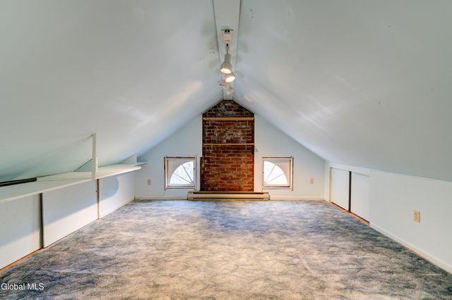 1053 Brierwood Boulevard, Schenectady, NY 12308