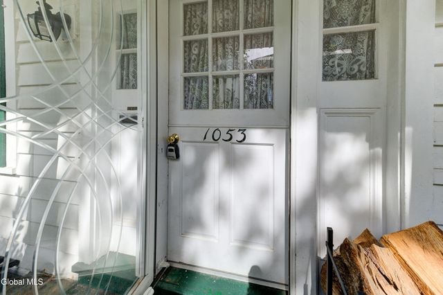 1053 Brierwood Boulevard, Schenectady, NY 12308