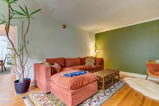 1053 Brierwood Boulevard, Schenectady, NY 12308