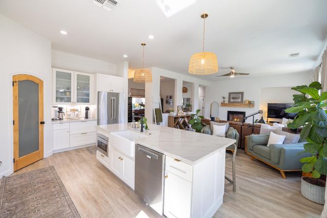 336 Kristen Way, Ripon, CA 95366