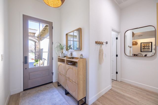 336 Kristen Way, Ripon, CA 95366