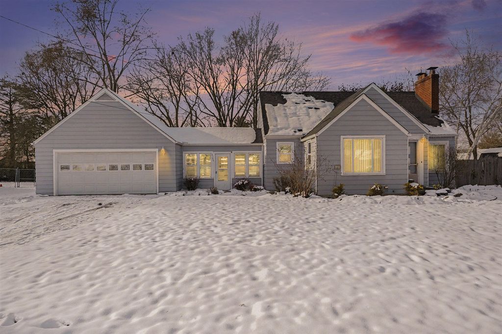 2185 Anderson Road, Saginaw, MI 48603