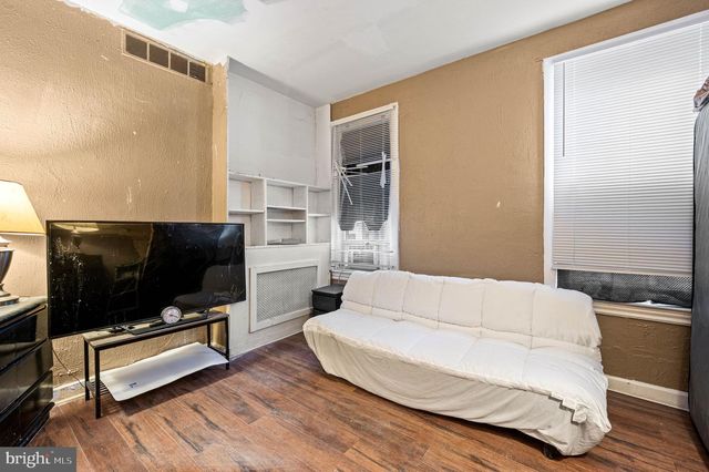 4925 ROYAL ST, Philadelphia, PA 19144