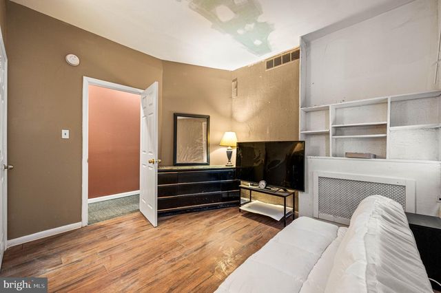 4925 ROYAL ST, Philadelphia, PA 19144