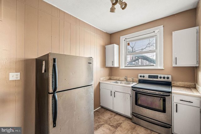 4925 ROYAL ST, Philadelphia, PA 19144