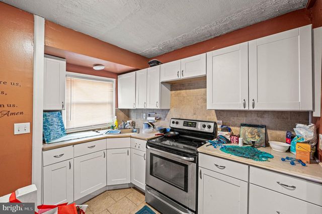 4925 ROYAL ST, Philadelphia, PA 19144