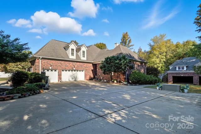 8629 Haydens Way, Concord, NC 28025