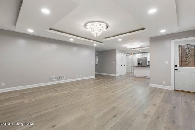 5406 Big Sky Dr, Louisville, KY 40229