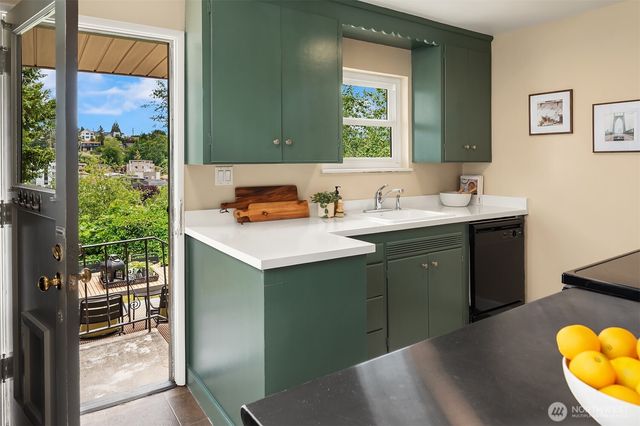 5028 41st Avenue SW, Seattle, WA 98136