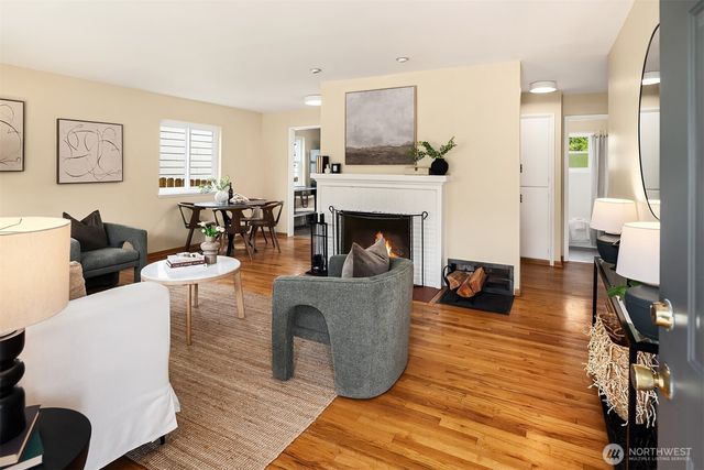 5028 41st Avenue SW, Seattle, WA 98136
