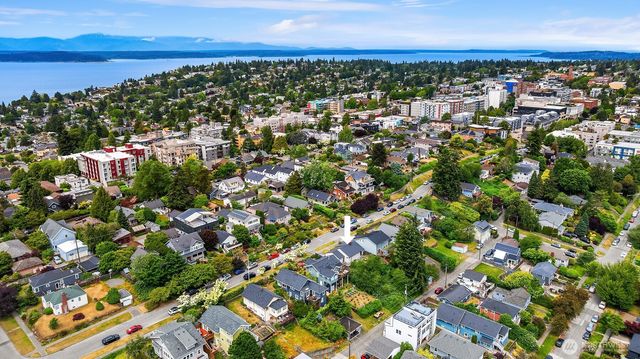 5028 41st Avenue SW, Seattle, WA 98136
