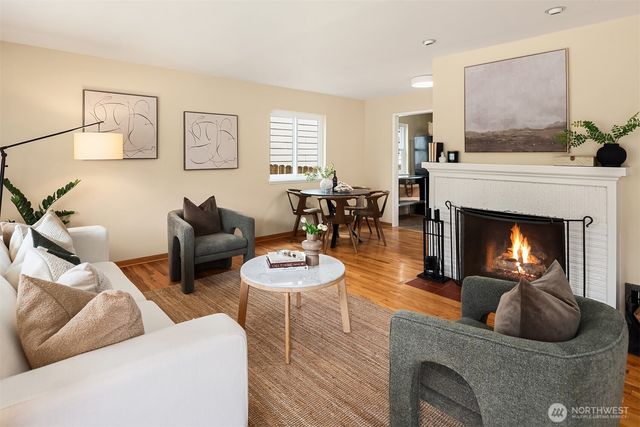 5028 41st Avenue SW, Seattle, WA 98136